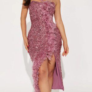 NWT Feathered Sequin Trim Midi Dress - Mauve